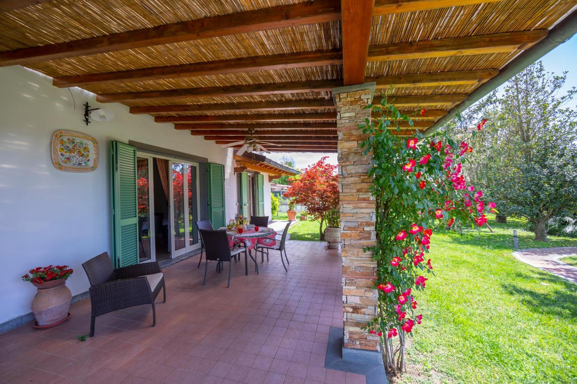 Villa Clara Few Km From The Sea - Happy Rentals Pietrasanta Dış mekan fotoğraf